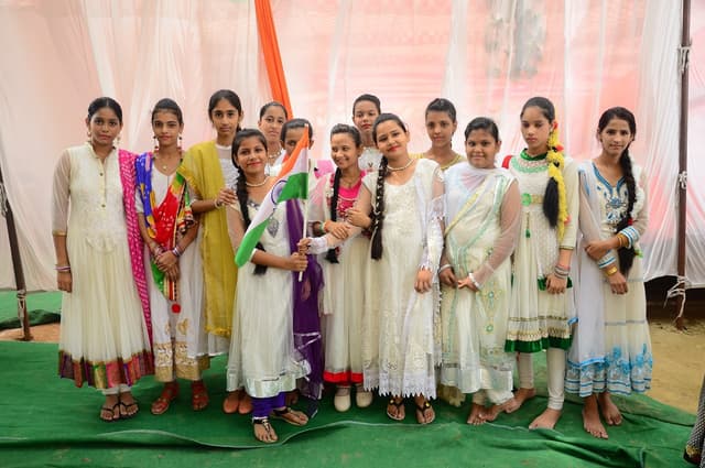 Holy Child Model Sec. School Gallery 12