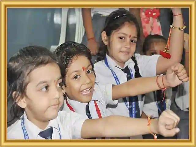 Rose Bud School Gallery 6