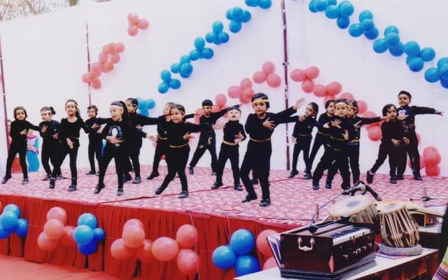 Rishabh Public School Gallery 11