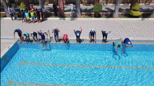 New Oxford school Gallery 3