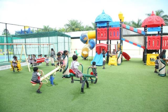 New Oxford school Gallery 2