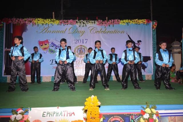 De Paul School Gallery 4