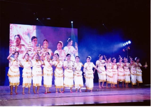 Julien Day School Gallery 9