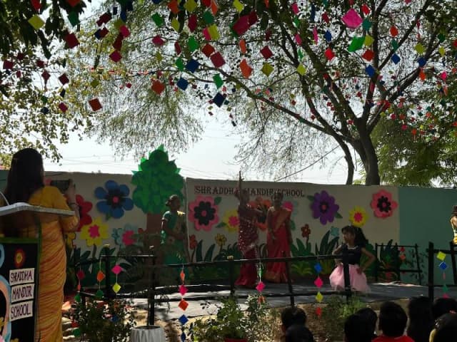 Shraddha Mandir School Gallery 11