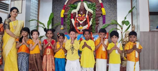 St. Flowers English School Gallery 1