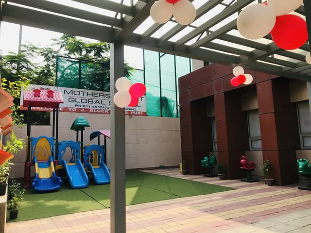 Mothers' Mount Global School Gallery 4