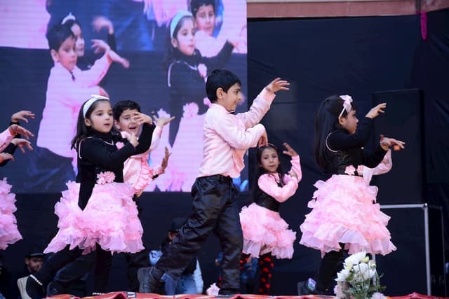 Shiv Modern Sr. Sec. School Gallery 3