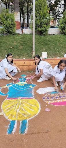 SRVN Central School Gallery 8