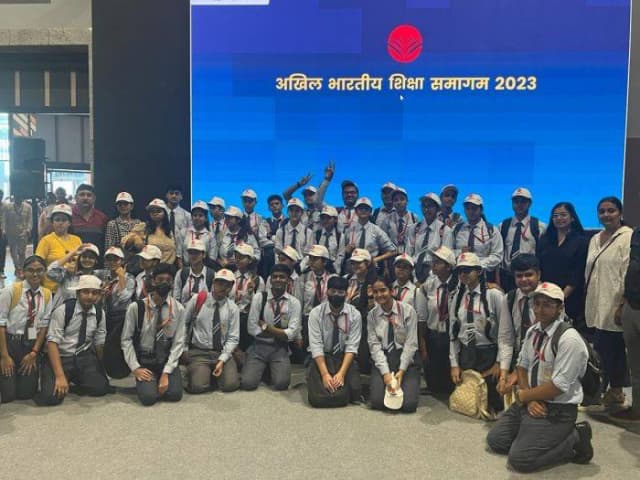 St. Lawrence Public Sr. Sec. School Gallery 25