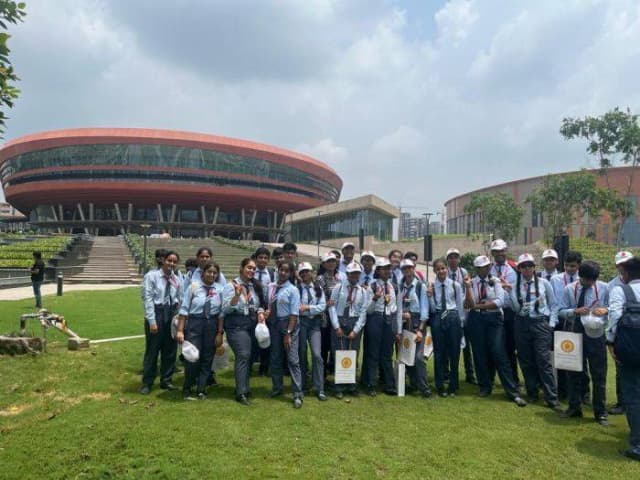 St. Lawrence Public Sr. Sec. School Gallery 27