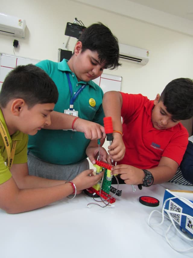 GEMS International School Gallery 1