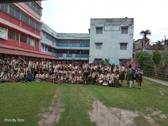 The Central Modern School Gallery 7