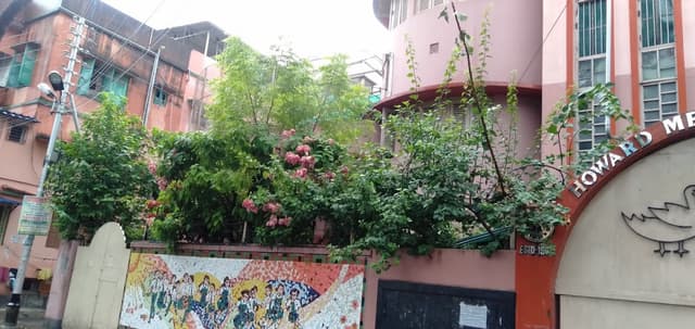 Howard Memorial School Gallery