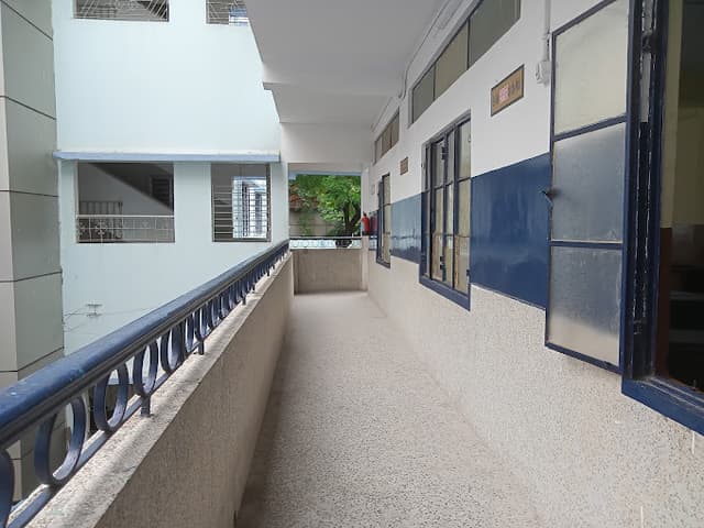 Marias Day School Gallery