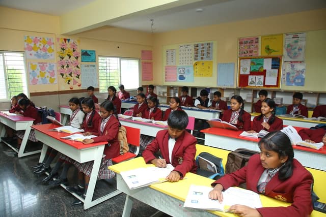 New Oxford school Gallery