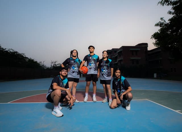 Sharda World School Gallery