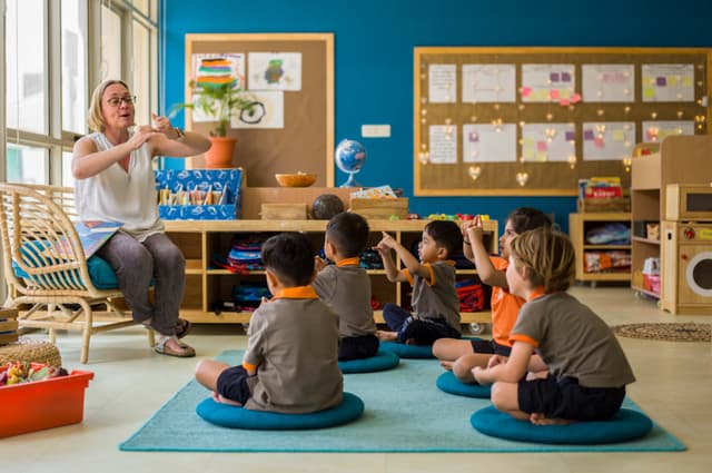 Stonehill International School Gallery