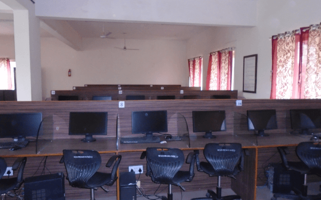 Akemi Junior College Gallery