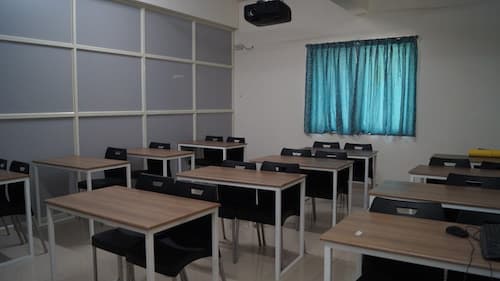 Akemi Junior College Gallery