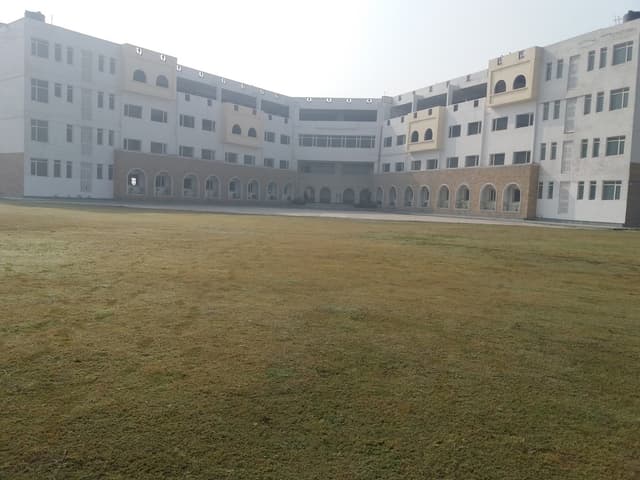 Grads International School Gallery