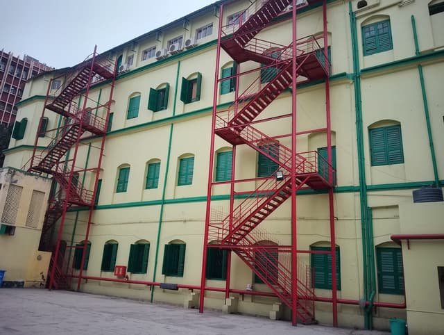 Pratt Memorial School Gallery