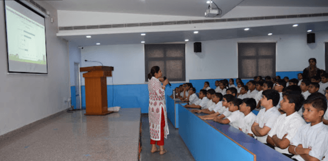 Cambridge Court High School Gallery