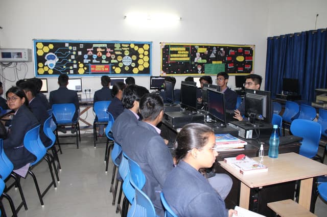 Mahashay Chuni Lal Saraswati Bal Mandir Sr Sec School Gallery