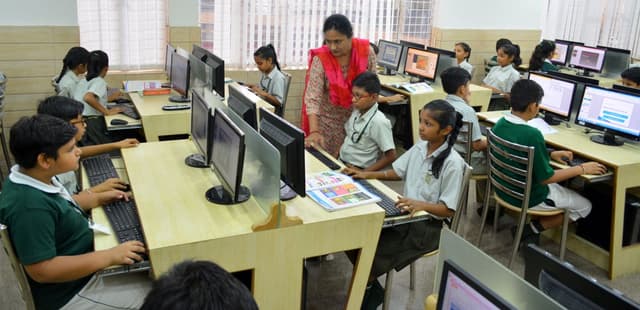 Universal Public School Gallery