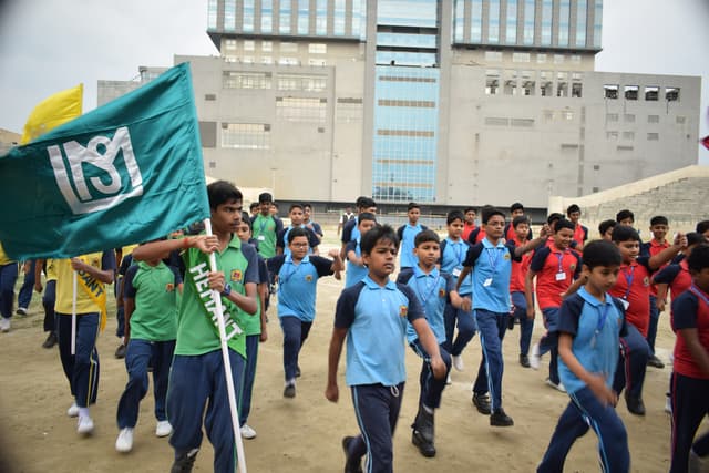 La Maternelle Primary & High School Gallery