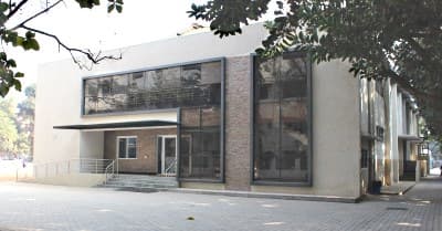 Glitzy Public School Gallery