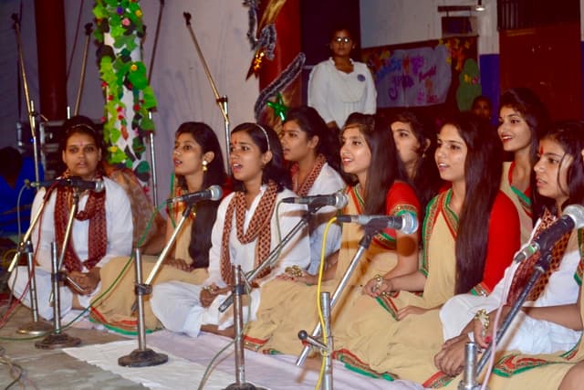 Amatir Kanya Gurukul Gallery