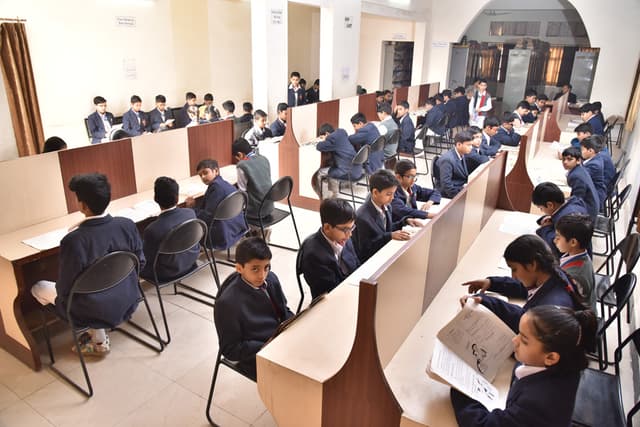 Mahashay Chuni Lal Saraswati Bal Mandir Sr Sec School Gallery