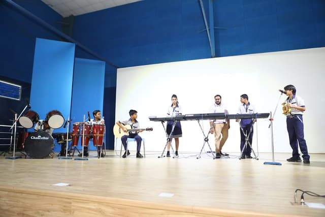 Homerton Grammar School Gallery