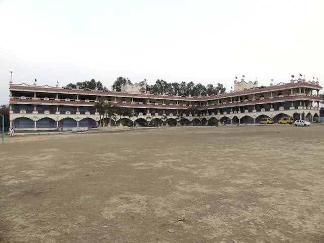 Sant Sri Asaramji Bapu Gurukul Gallery 0