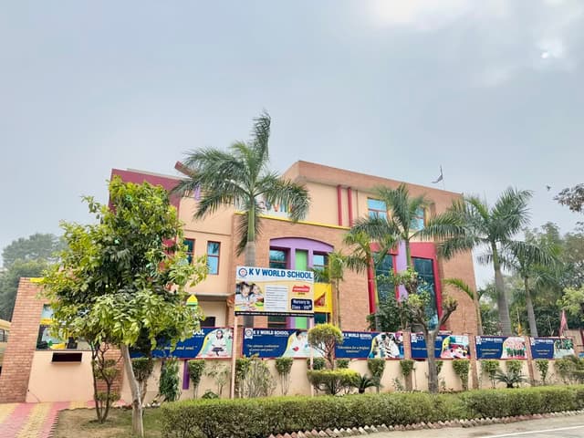 K V World School Gallery 0