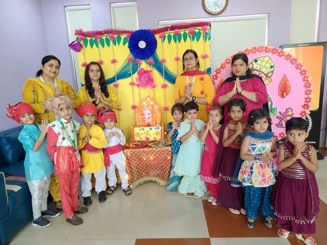 St. Andrews World School Gallery 54