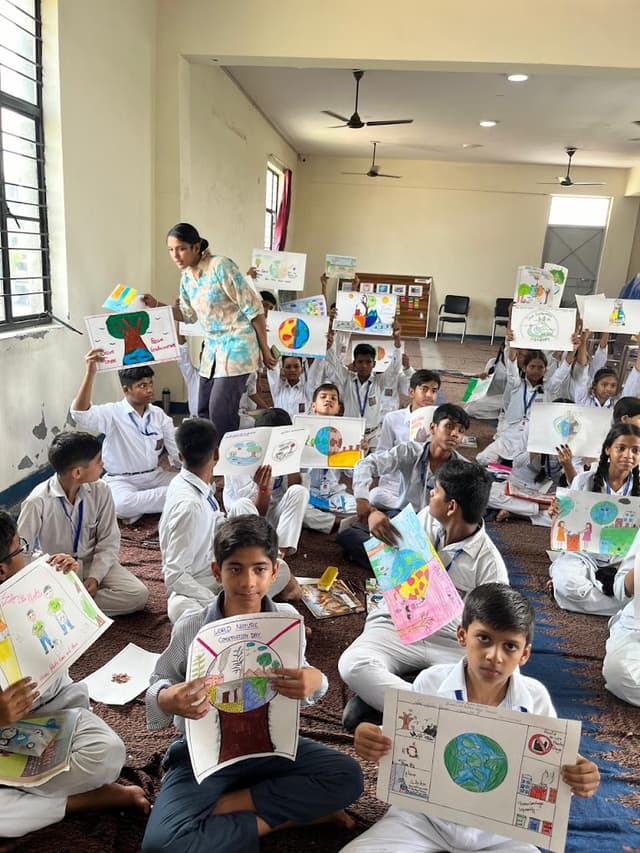 Saraswati Balika Vidya Mandir School Gallery 22