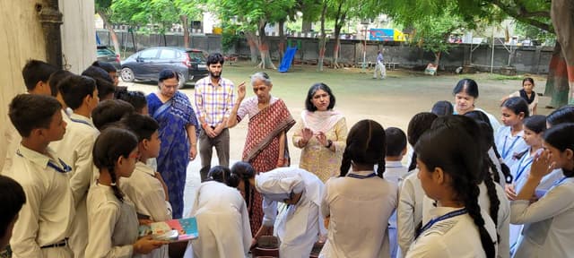Saraswati Balika Vidya Mandir School Gallery 3