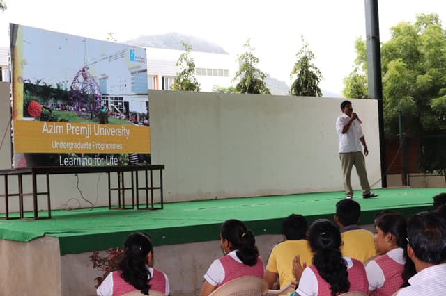 CS Academy Gallery 7