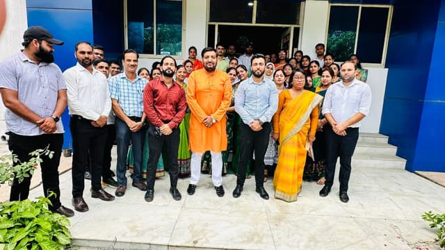 St. George School Gallery 8