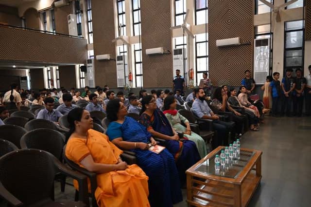 Somerville School Gallery 34