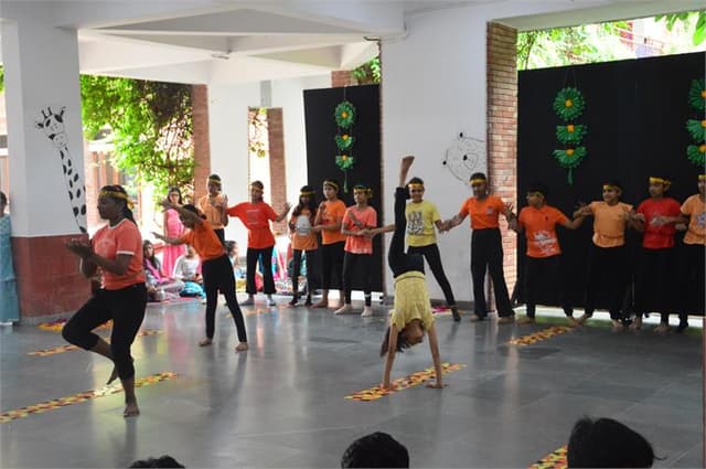 Shikshantar School Gallery 22