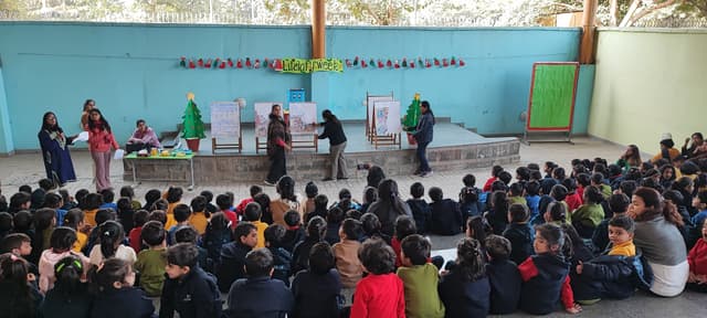 Shiv Nadar School Gallery 41