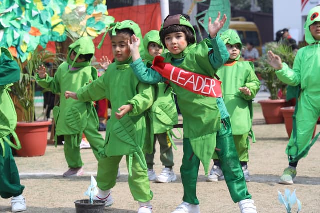 Stimulus School Gallery 12