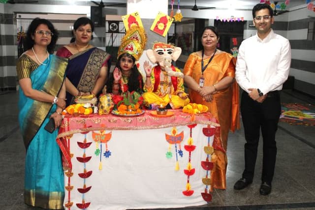 David Model Public Junior High School Gallery 29