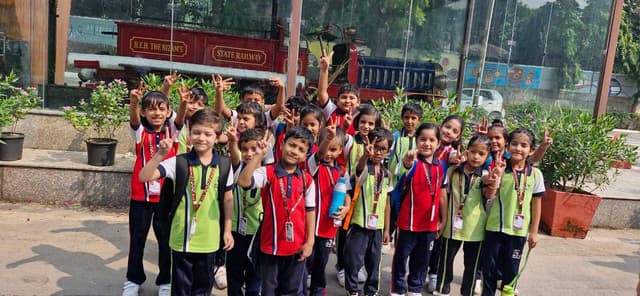 SCR Model School Gallery 6