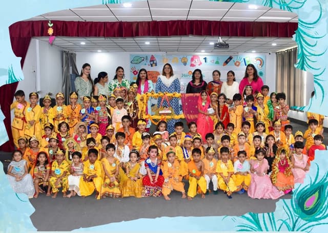 Delhi World Public School Gallery 8