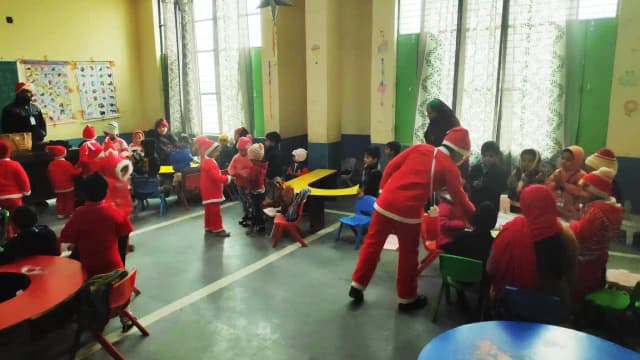 M.R.N. Public School Gallery 18