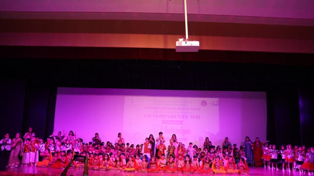 Swarnprastha Public School Gallery 8