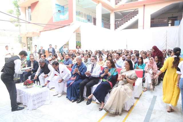 The Pinnacle School Gallery 9